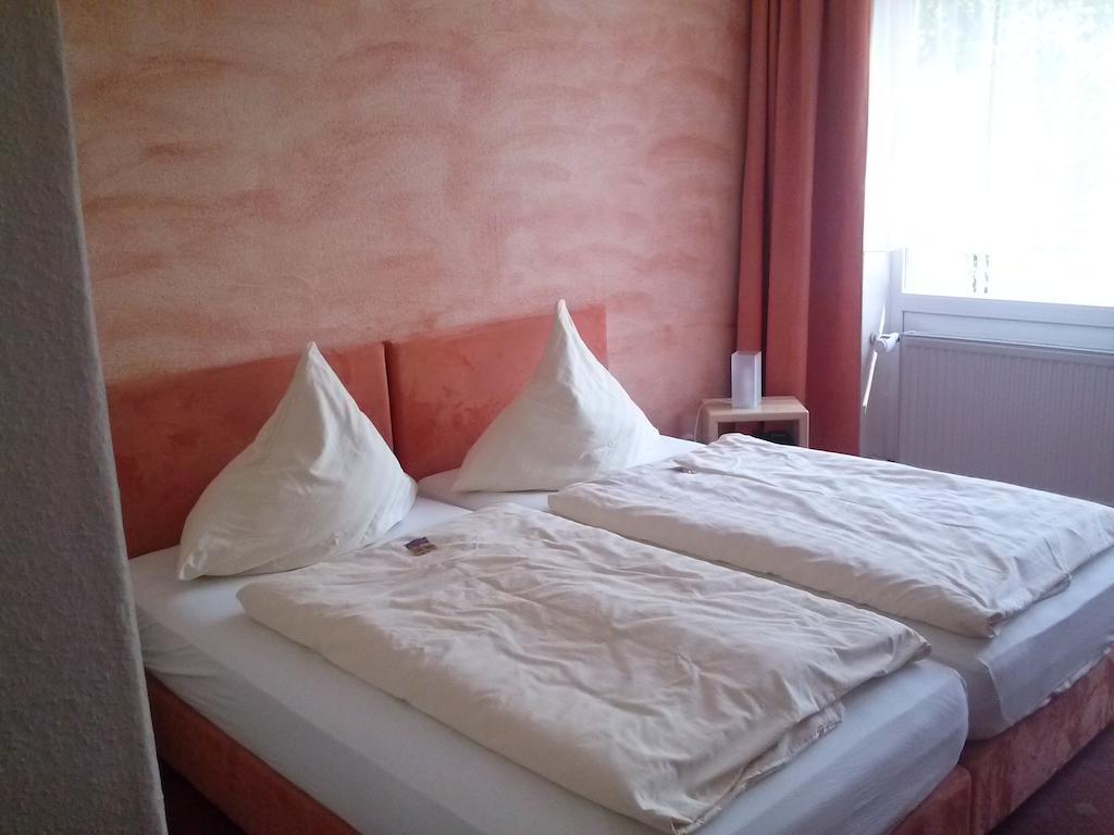 Hotel Garni Am Bowenberg Niederzissen Δωμάτιο φωτογραφία
